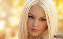 Blonde chick Cayla and her